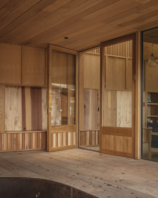 Павильон библиотеки Леа Бридж / Studio Weave - Фотография интерьера, балка