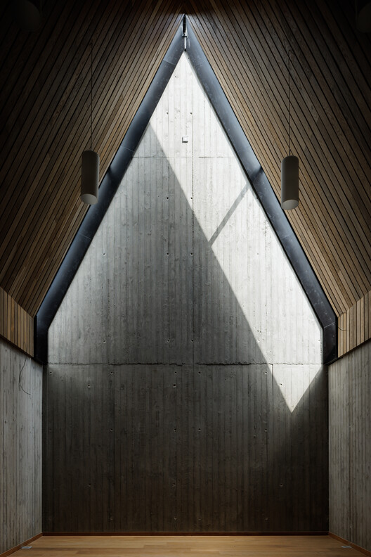 Урсулинский монастырь / a2o Architecten - Фотография интерьера, фасад, окна, балка