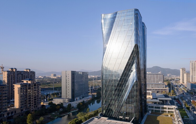 Башня Жуйан Цяомао / Ателье Alter Architects - Экстерьерная фотография, фасад, городской пейзаж