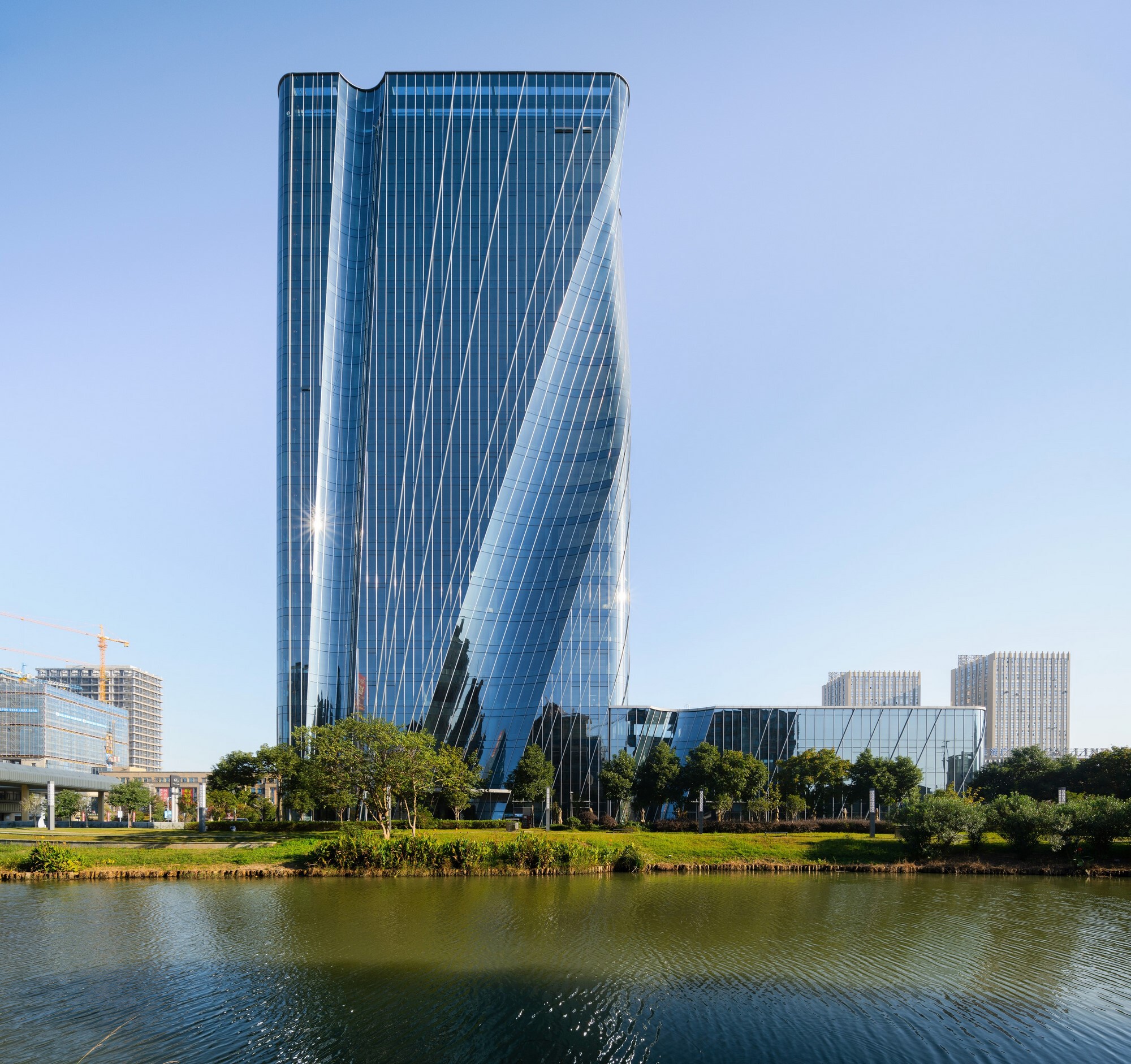 Башня Жуйан Цяомао / Ателье Alter Architects