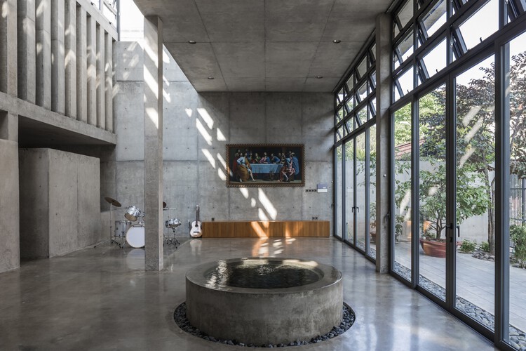 Тихий дом в Сайгоне / Cong Sinh Architects — Фотография интерьера