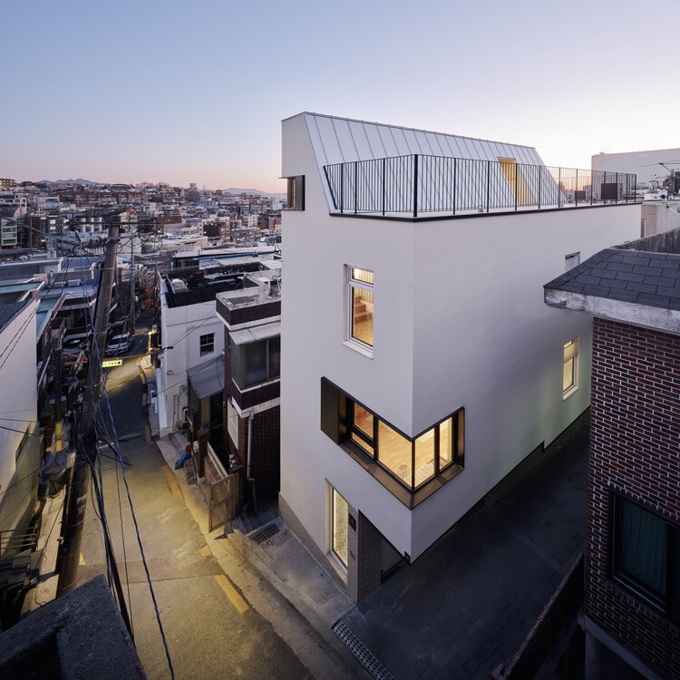 NAMSAMH House / TIUM Architects – Экстерьерная фотография, Окна