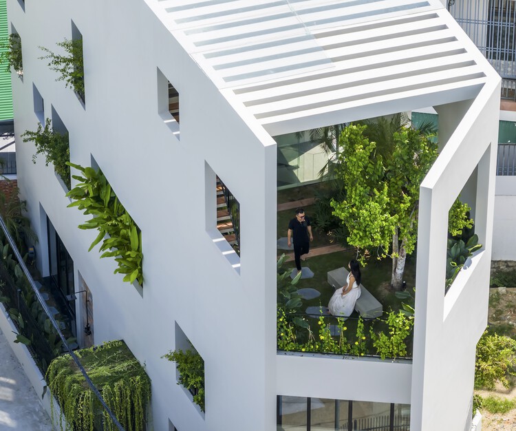 SkyGarden House / Pham Huu Son Architects — Фотография интерьера