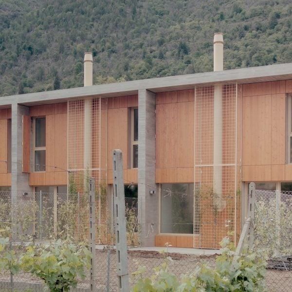 Ателье Rampazzi создает трио бетонных домов в Швейцарии