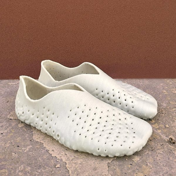 Vivobarefoot представляет компостируемую обувь, предназначенную для сканирования и печати в почву