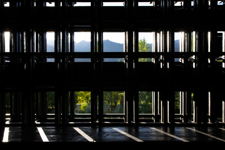 Смотровая кабина Shannan Beehive / лаборатория OMNO - Фотография интерьера, окна