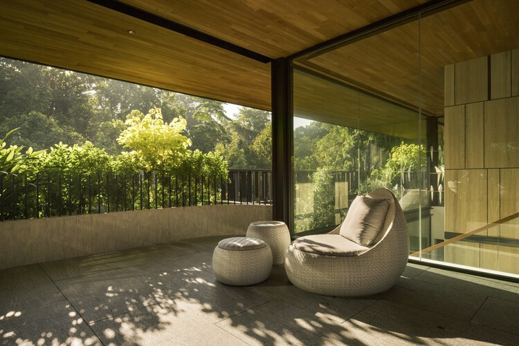 Touching Eden House / Wallflower Architecture + Design — Фотография интерьера, гостиной, террасы