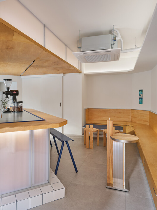 кофе demer / дизайн 83 - Фотография интерьера, кухня, стол
