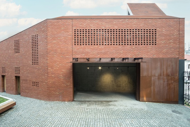 Лютеранская погребальная часовня / ТЕКТУМ - Фотография фасада, кирпич, фасад