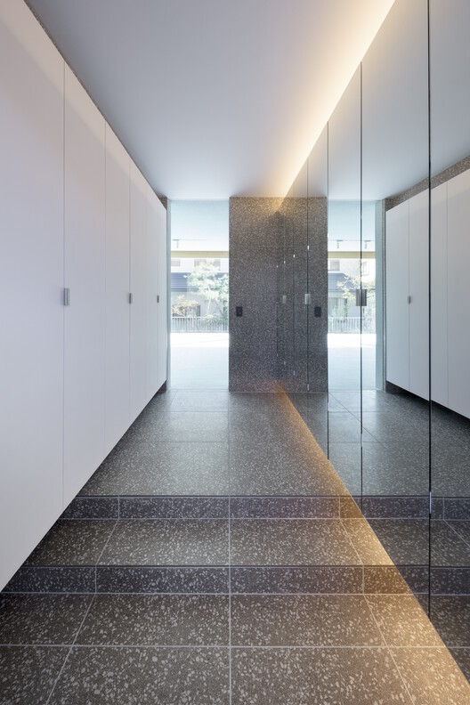 Дом Кобе Хёго / YYA / Yusuke Yoshino Architects — Фотография интерьера