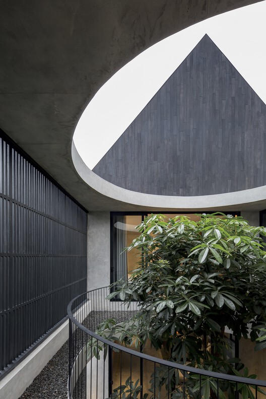 Halo House / Tamara Wibowo Architects - Фотография интерьера, фасада