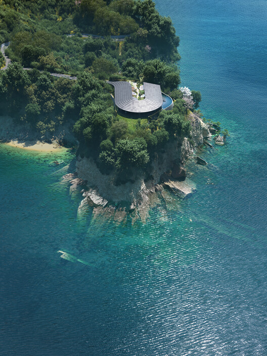 Компания BIG представляет дома для отдыха на острове Саги, Япония, сочетая датскую и японскую архитектуру — изображение 6 из 15
