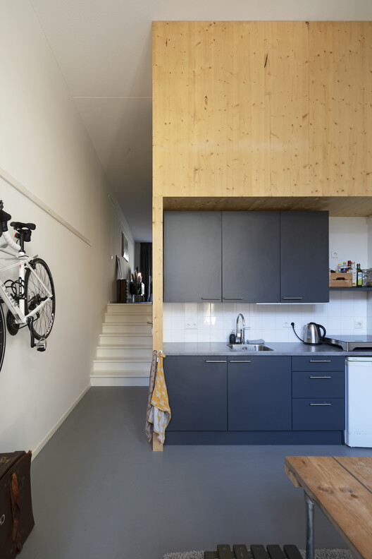 Lieven Zuidblok Apartments / Eden District - Фотография интерьера, кухня, столешница, раковина