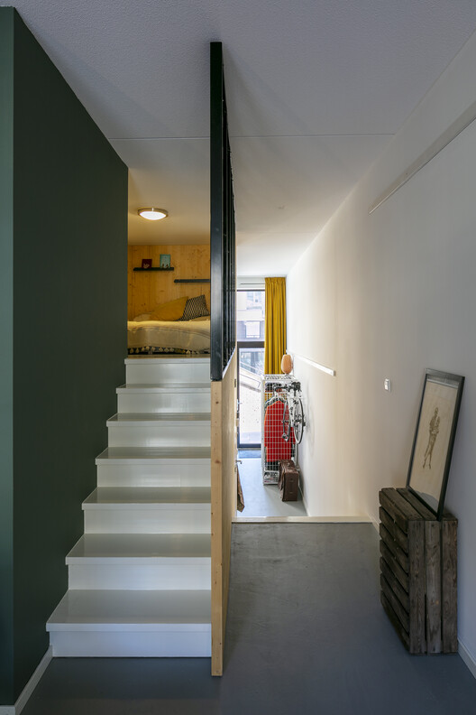 Lieven Zuidblok Apartments / Eden District - Фотография интерьера, лестница, перила