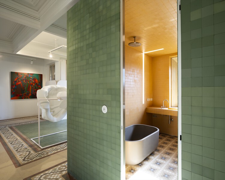Галерея Дома на Гран Виа, Гранада / Аннона + Ана Фриас - Фотография интерьера, ванная комната