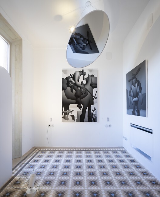 Галерея Дома на Гран Виа, Гранада / Аннона + Ана Фриас - Фотография интерьера, окна