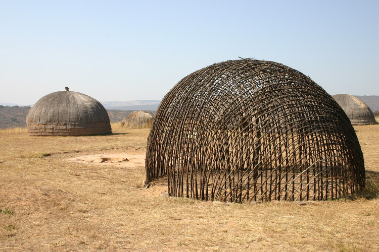 Изучение африканских народных хижин: ткачество как климатическая и социальная архитектура — изображение 7 из 13