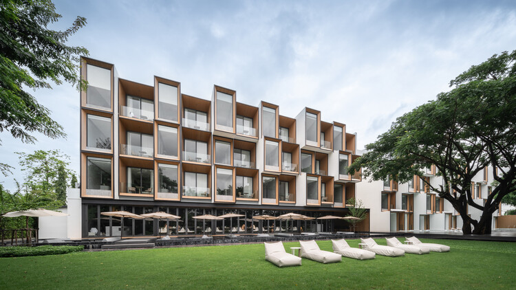 Riva Vista Riverfront Resort / IDIN Architects — фотография экстерьера, фасад, окна