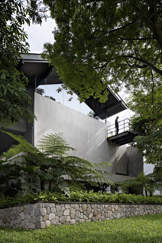 CASA A / Wahana Architects - Экстерьерная фотография, лестница, сад