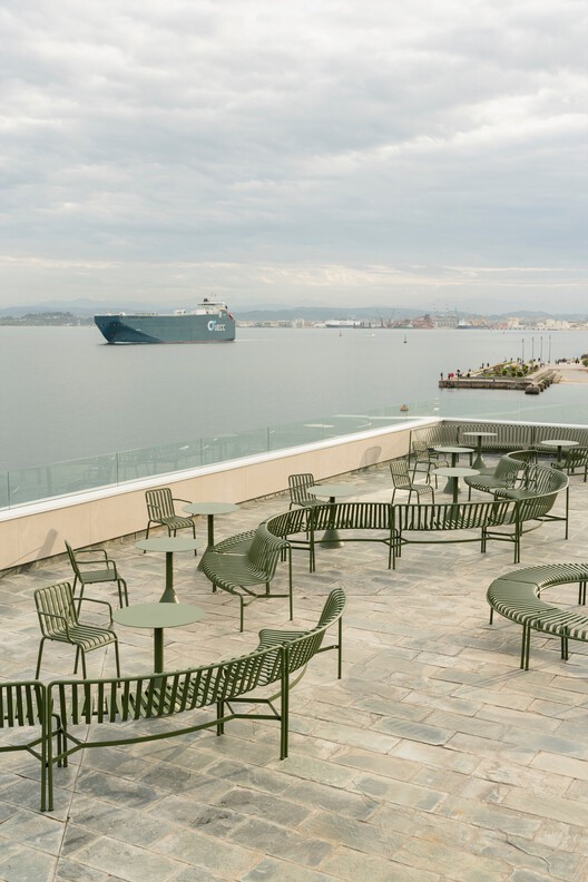 Ресторан Кантабрийского морского музея / Zooco Estudio — фотография экстерьера, побережье