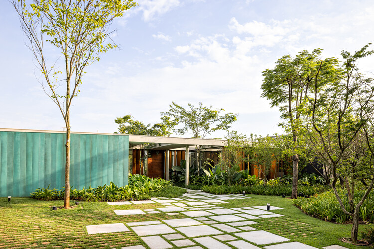 Carvalho House / FGMF - Экстерьерная фотография, сад
