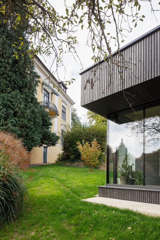 Raute Römerberg / Moser und Hager Architekten - Фотография экстерьера, окна, фасад, сад, двор