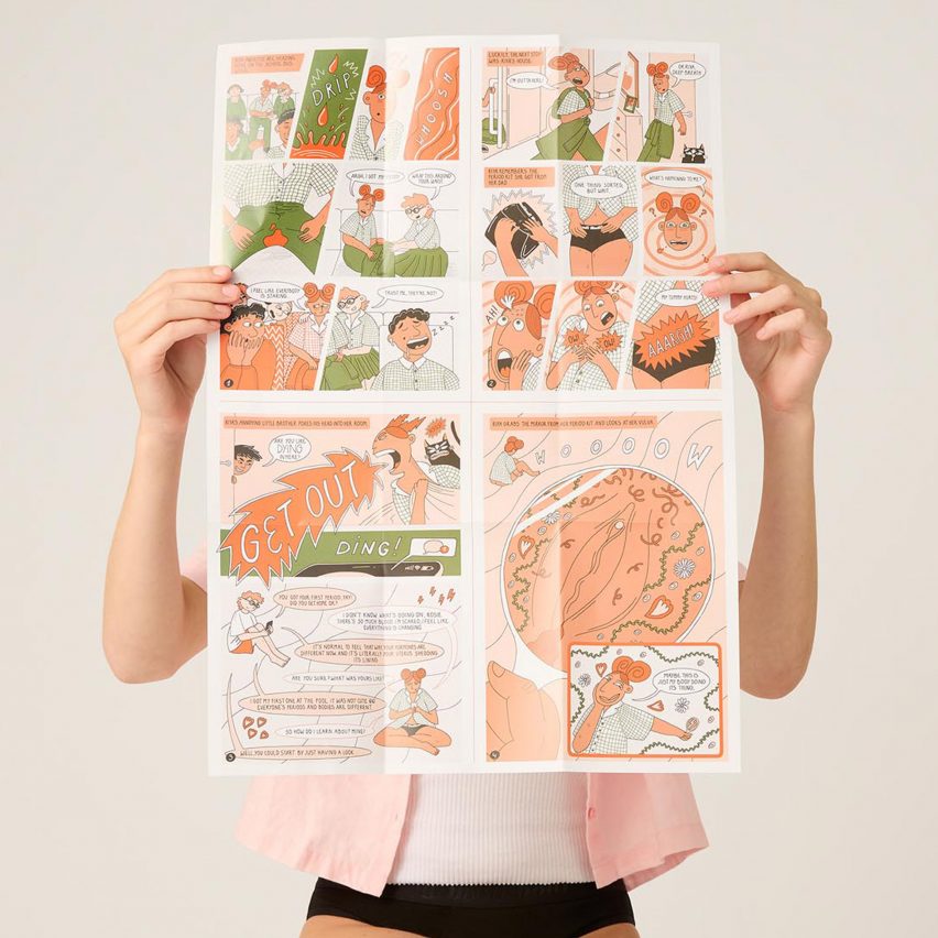 Модель держит комикс Джастины Грин в рамках комплекта для первых месячных Модибоди, на котором изображена девочка-подросток, у которой начинаются первые месячные.