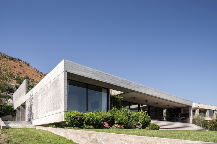 RU Дом / Juan Carlos Sabbagh Arquitectos - Фотография экстерьера, фасад