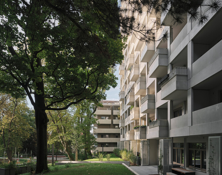 Социальное жилье на Лейзерштрассе Вена / O&O Baukunst + Gangoly & Kristiner Architekten — фотография экстерьера