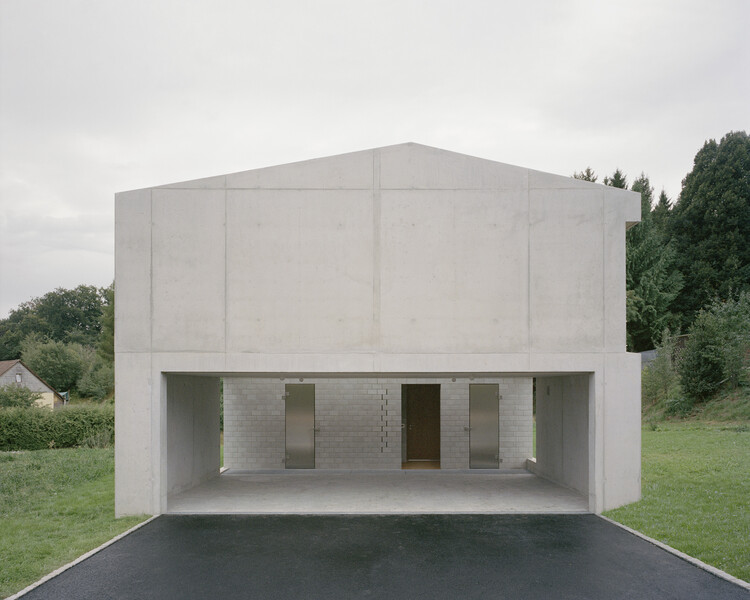 Дом в Вюиссенсе / Deschenaux Architects - Экстерьерная фотография