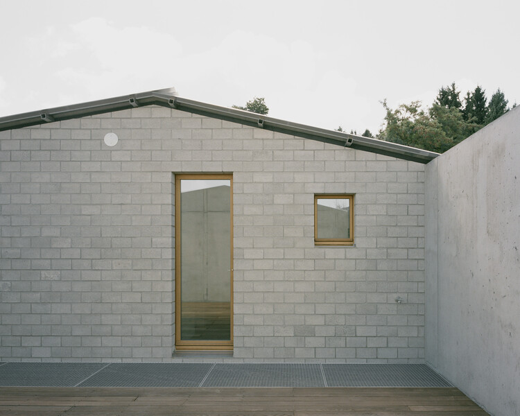 Дом в Вюиссенсе / Deschenaux Architects - Экстерьерная фотография, фасад