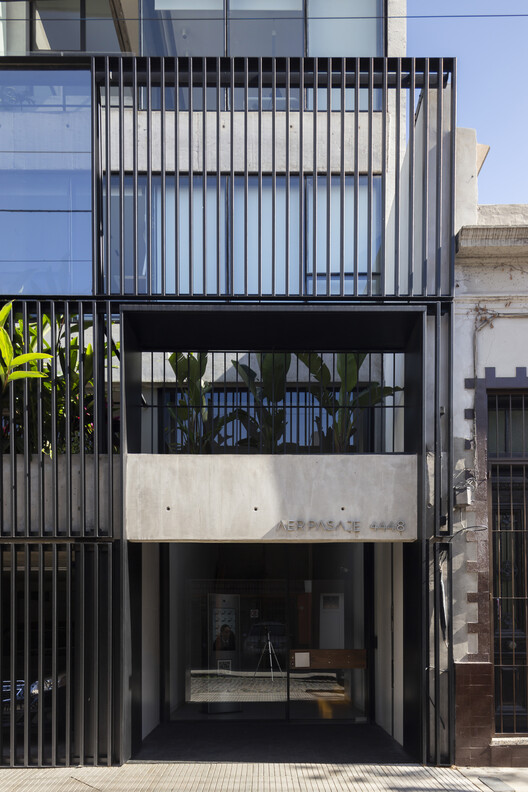 AER Pasaje Apartments / Cubero Rubio - Фотография экстерьера, фасад