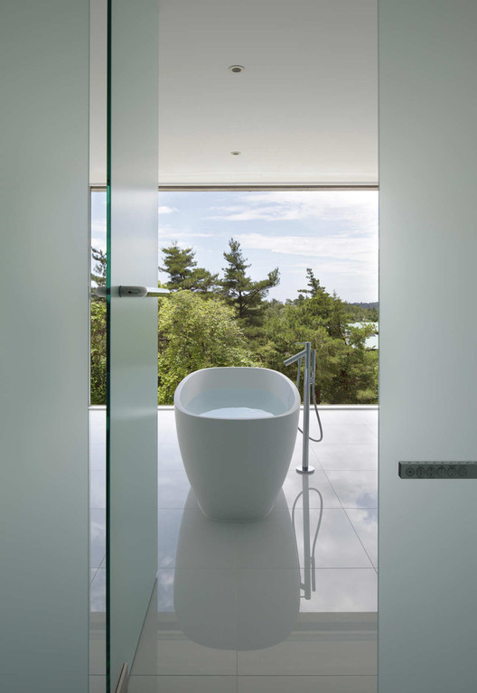 30 открытых ванных комнат: объединение бриза и природы в личном пространстве — изображение 24 из 37
