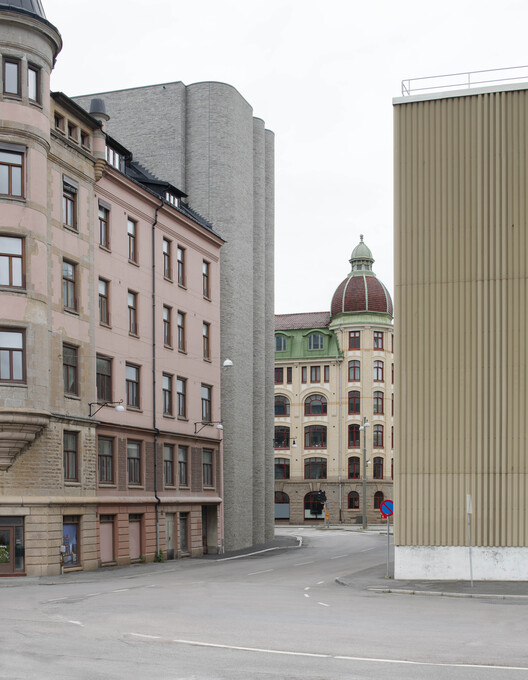   Офисы Merkurhuset / Olsson Lyckefors Arkitektur - Фотография экстерьера, окон, фасада