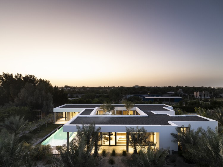 Zen Villa / fikrr Architects - Экстерьерная фотография, Окна