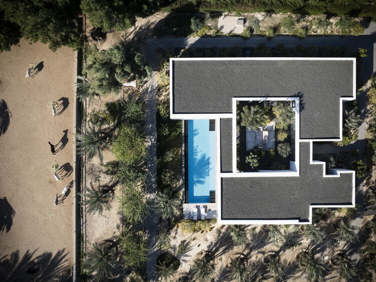 Zen Villa / fikrr Architects - Экстерьерная фотография, фасад