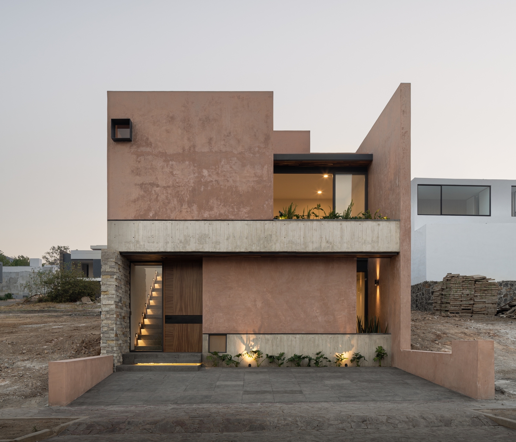 Монолитный дом / Infante Arquitectos