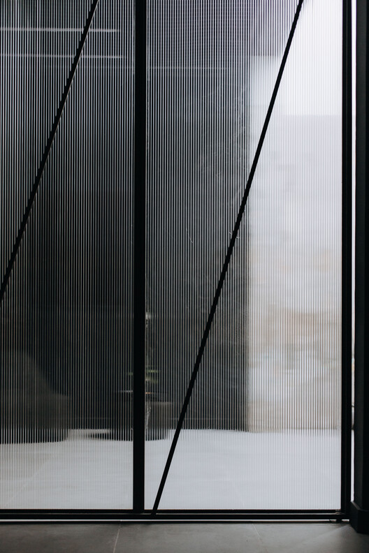 INQ Digital Academy / Estudio ALVMTR + Estudio MNG - Фотография интерьера, перила, сталь