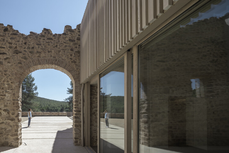 Masia BGS / Enrica Mosciaro - Фотография экстерьера, фасад, колонна, арка, аркада