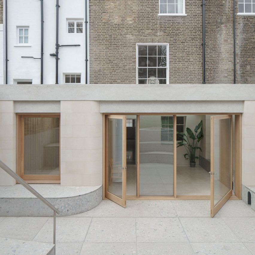 Каменный дом из известняка от Architecture for London