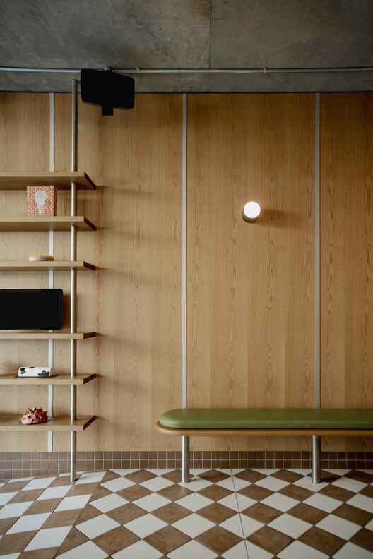 Gelato Messina / Sans-Arc Studio - Фотография интерьера, шкаф, стеллаж, стул