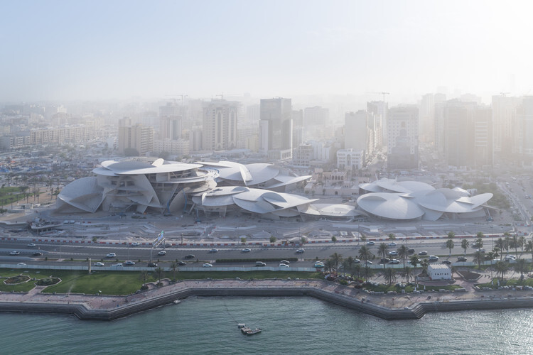 Путеводитель по архитектуре Дохи: 15 современных проектов, которые стоит изучить в столице Катара — изображение 7 из 18