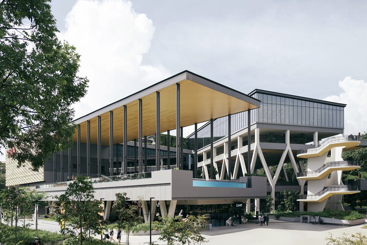 Клуб SAFRA Choa Chu Kang / DP Architects Pte Ltd – Фотография экстерьера, фасад