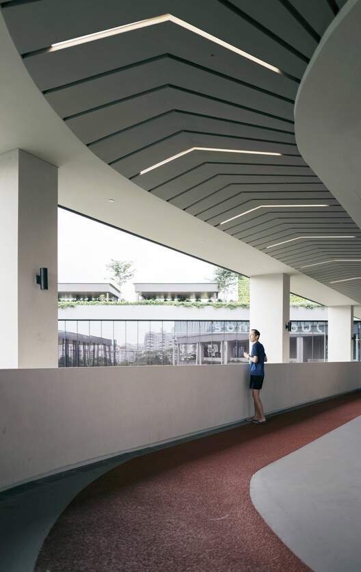 Клуб SAFRA Choa Chu Kang / DP Architects Pte Ltd – Фотография интерьера