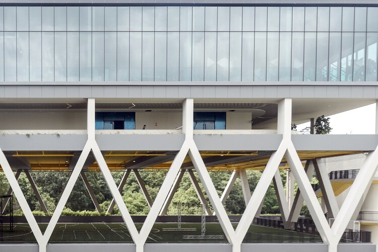 Клуб SAFRA Choa Chu Kang / DP Architects Pte Ltd - Фотография интерьера, фасад, сталь