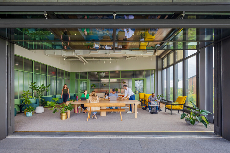 Переосмысление рабочей культуры: Google открывает штаб-квартиру в Нью-Йорке в обновленном терминале Сент-Джонс – изображение 4 из 9
