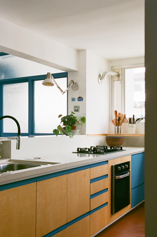 Квартира Сумарезинью / Pianca Arquitetura - Фотография интерьера, кухня, раковина, столешница