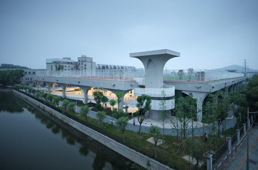 Внешний вид спортивной площадки Хэси, выполненный Институтом архитектурного проектирования и исследований Чжэцзянского университета (UAD)