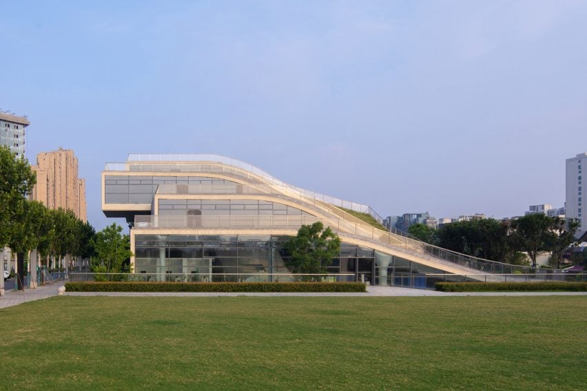 Внешний вид Центра современного искусства Наньчан OCT в Китае