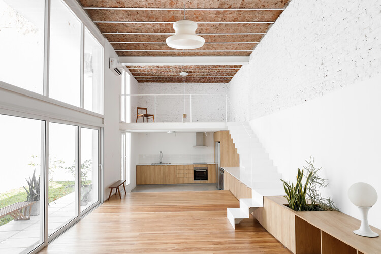 Garu House / Estudio Tecla - Фотография интерьера, кухня, освещение, окна